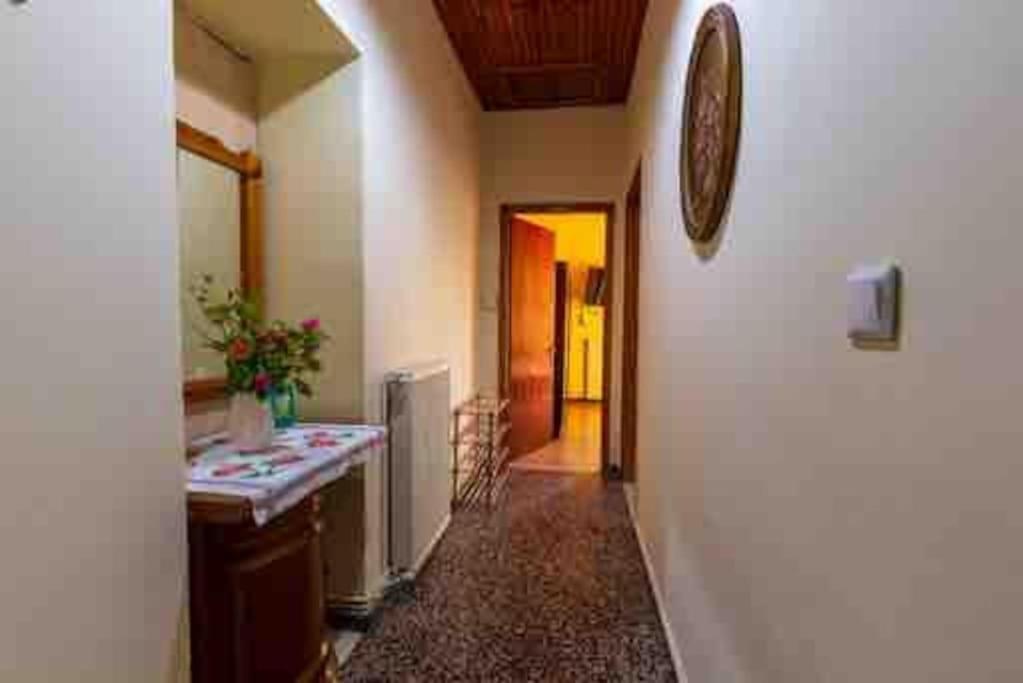Kiki'S Beautiful House On Famous Village Pentátion מראה חיצוני תמונה