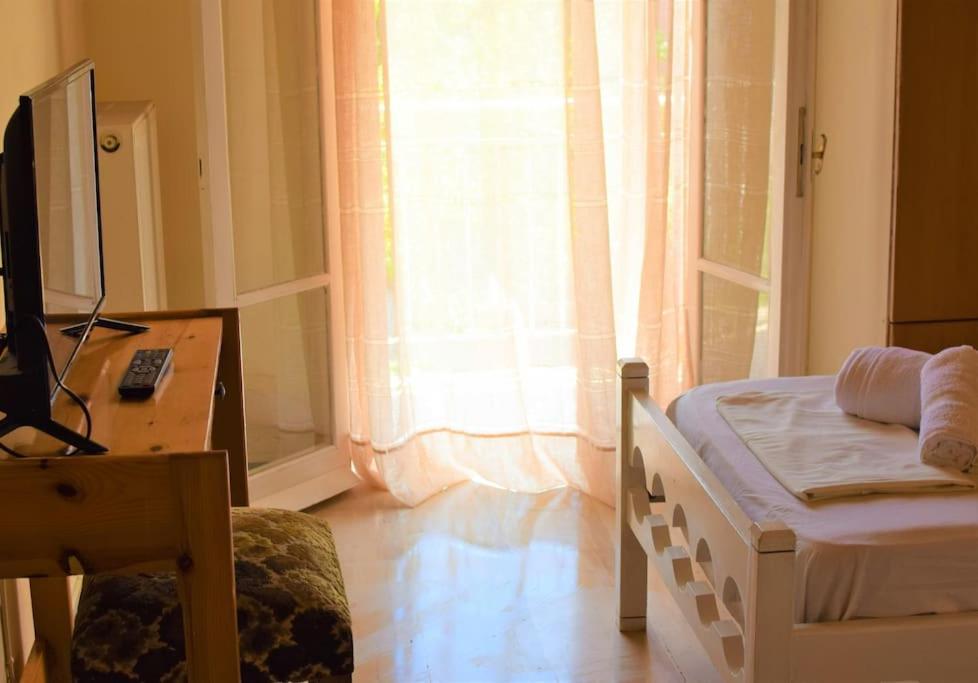 Kiki'S Beautiful House On Famous Village Pentátion מראה חיצוני תמונה